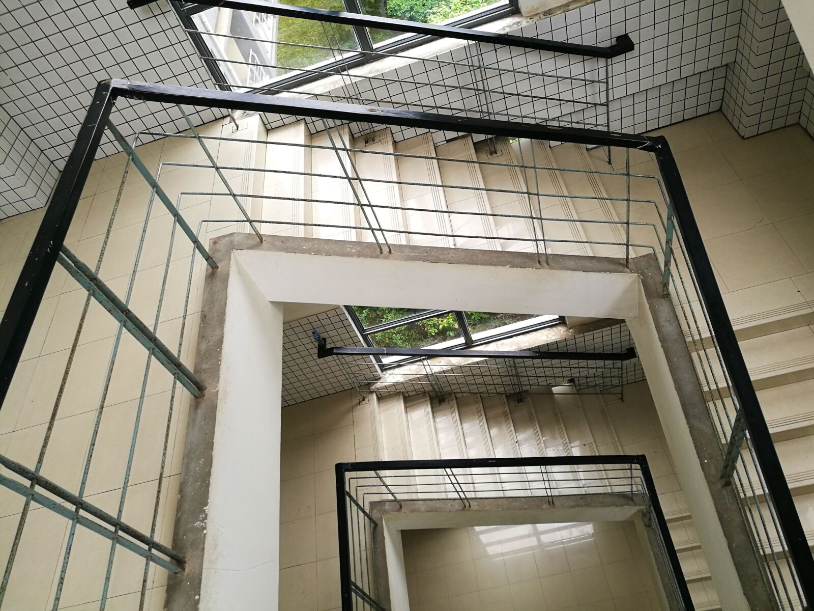 HUAWEI P9 sample photo. Library, stairs, sunshine photography