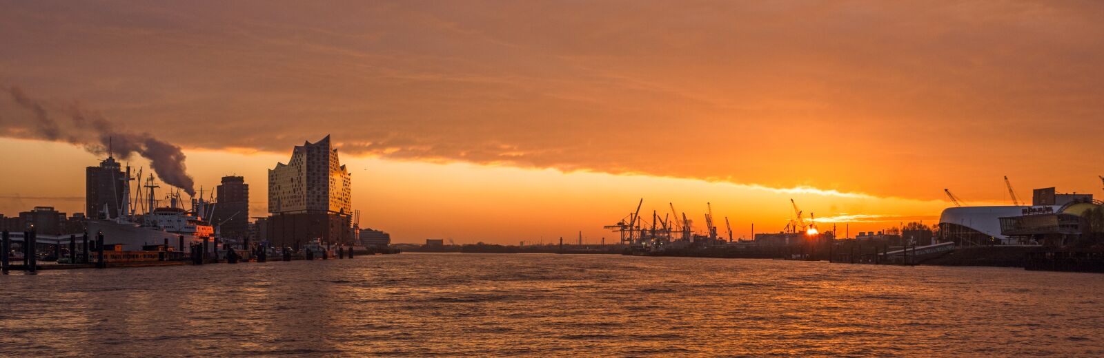 Olympus OM-D E-M1 Mark II + Olympus M.Zuiko Digital ED 12-40mm F2.8 Pro sample photo. Sunset, dawn, panorama photography