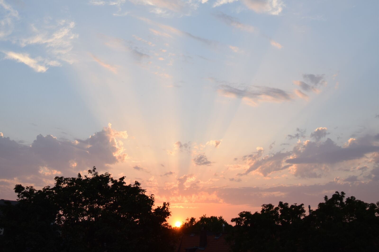 Nikon D3300 sample photo. Sun down speed, sunbeam photography