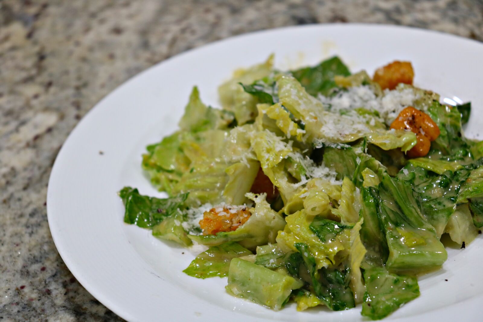 Canon EOS 750D (EOS Rebel T6i / EOS Kiss X8i) sample photo. Salad, caesar, lunch photography
