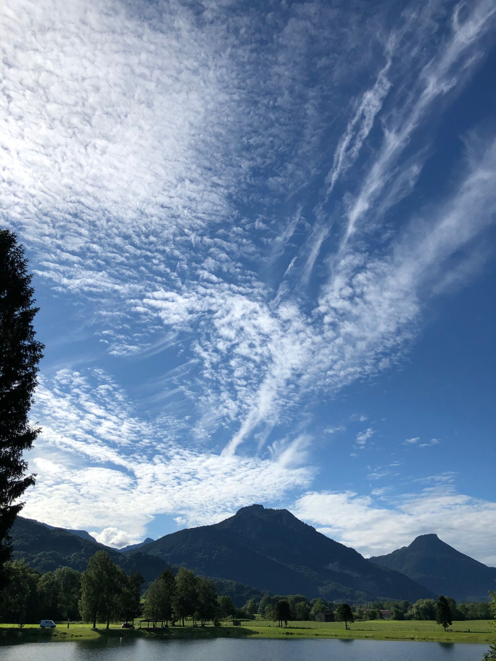 iPhone X back dual camera 4mm f/1.8 sample photo. Alpine, mountains, landscape photography