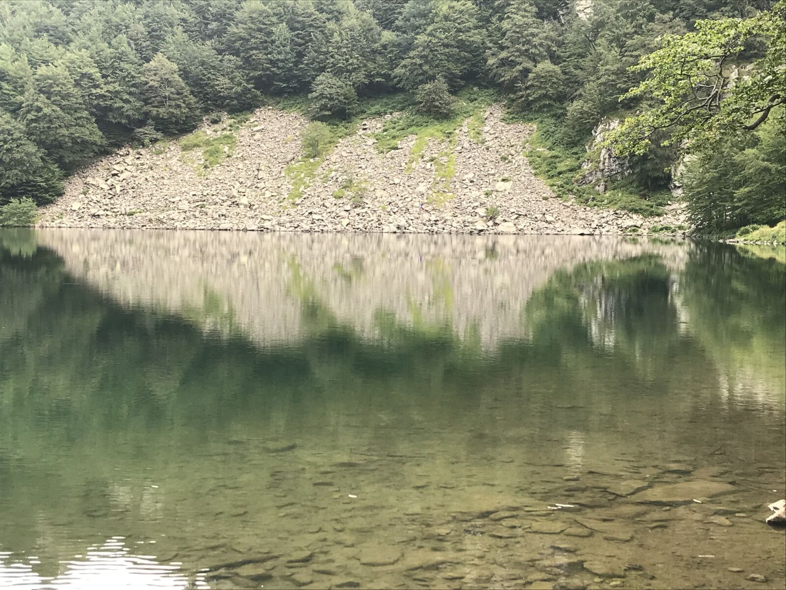 Apple iPhone 7 sample photo. Mountain, lake, trees photography