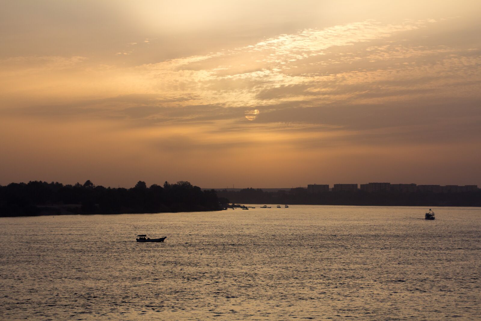 Canon EOS 60D sample photo. Sunset, river, water photography