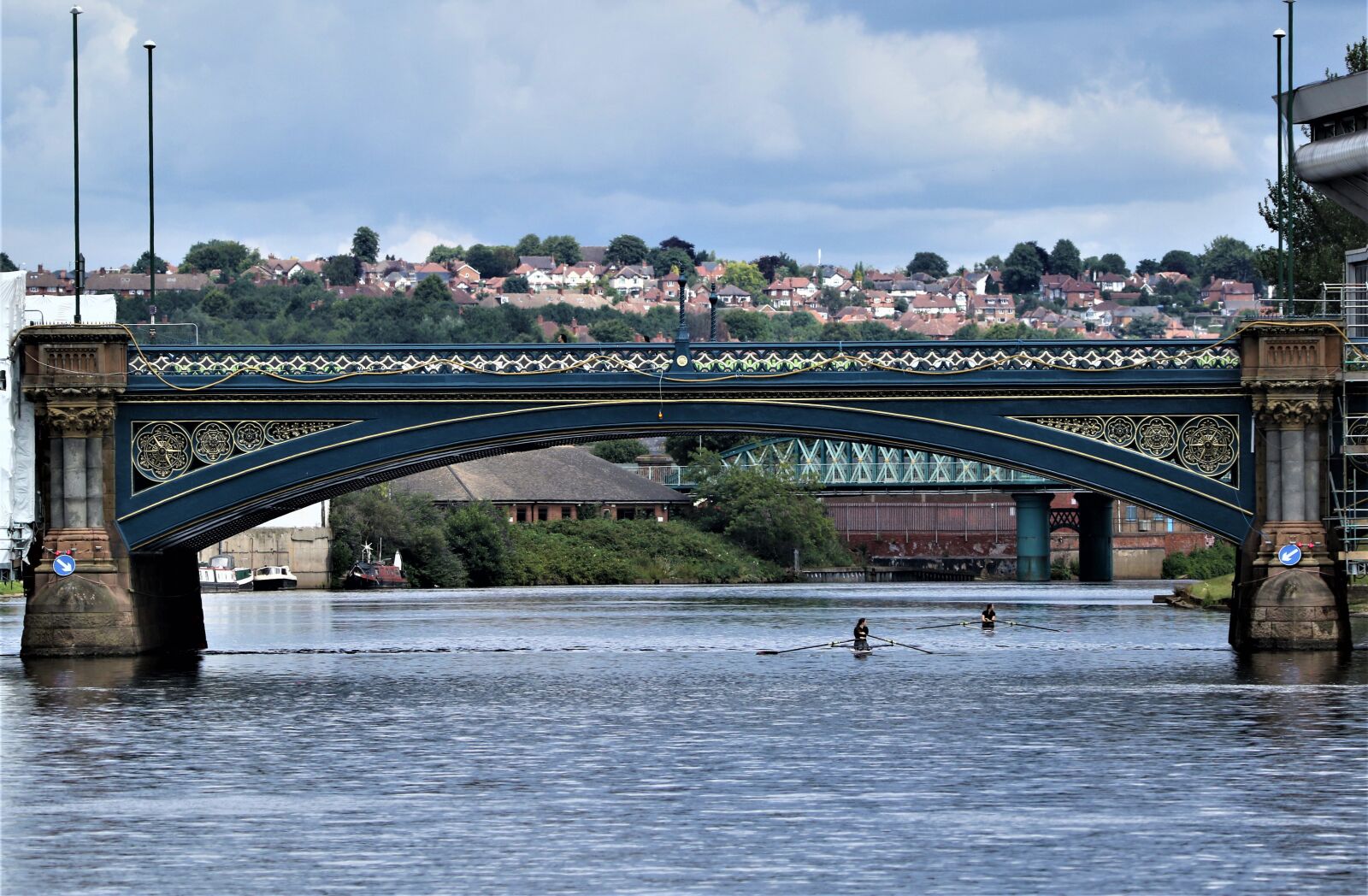 Canon EOS 7D Mark II sample photo. River, water, city photography
