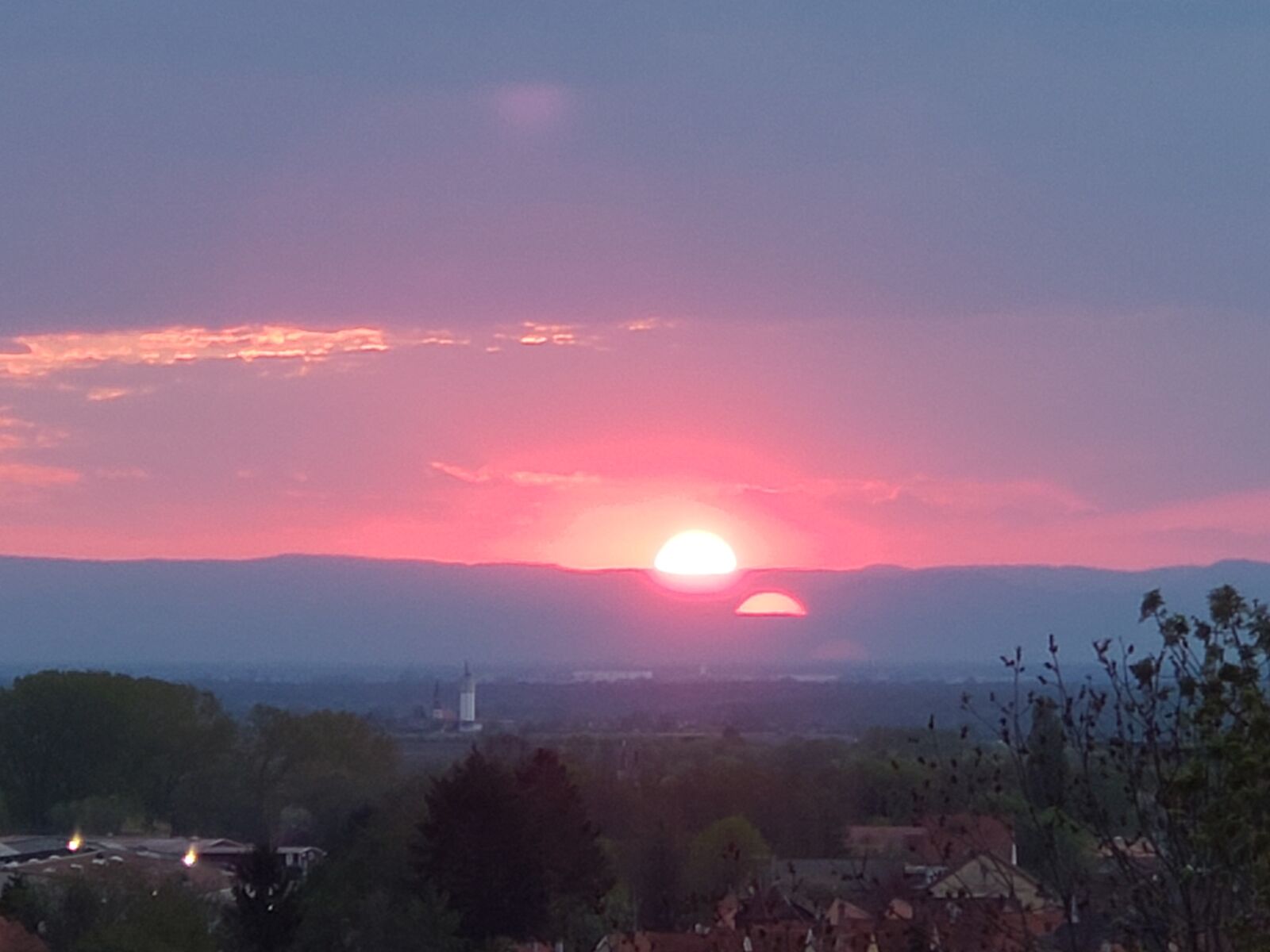 Samsung Galaxy Note9 sample photo. Sunrise, valley, sun photography