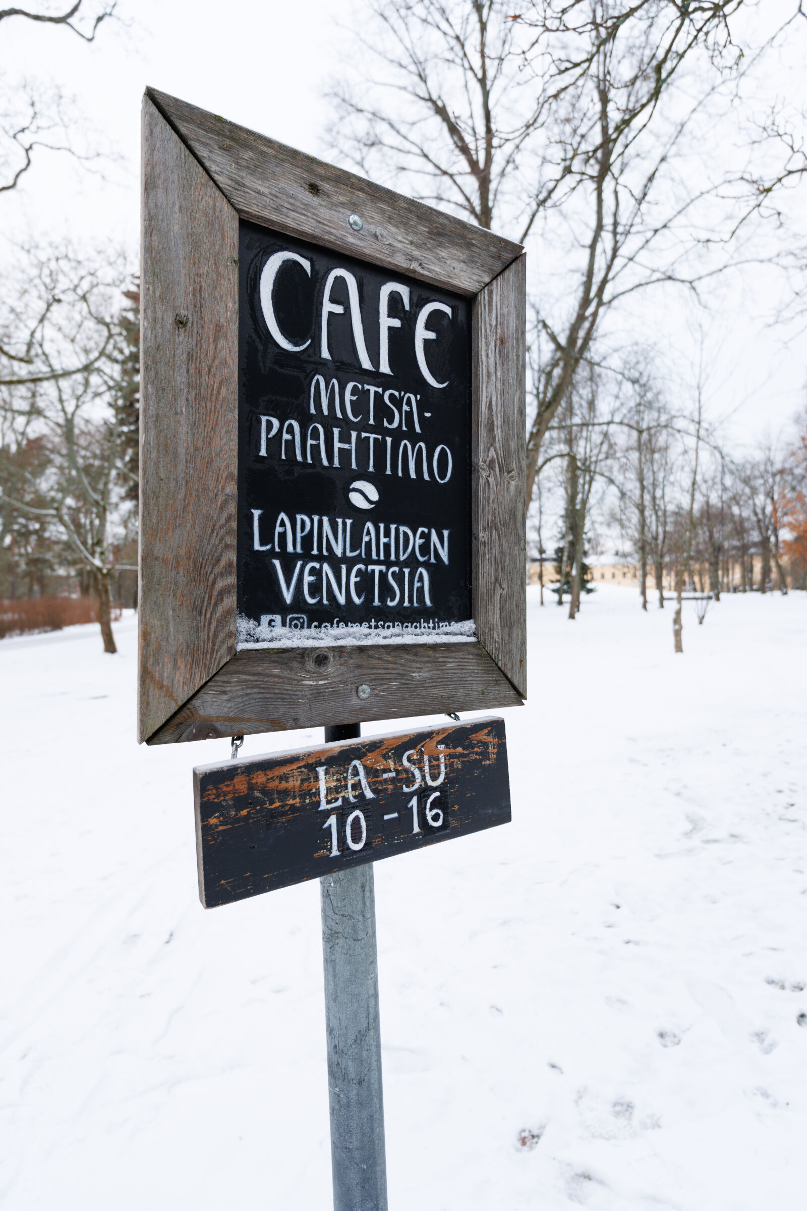 Tamron 11-20mm F2.8 Di III-A RXD sample photo. Cafe sign photography