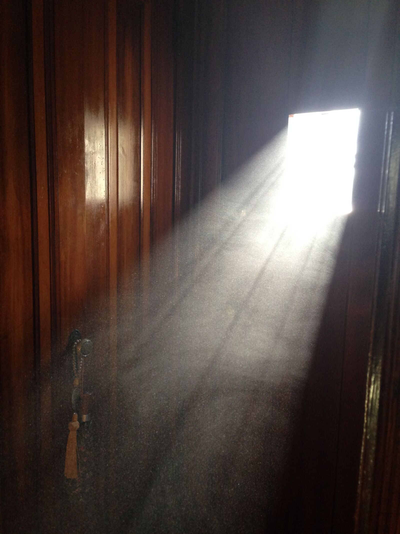 iPhone 5c back camera 4.12mm f/2.4 sample photo. Dust, doorway, door photography