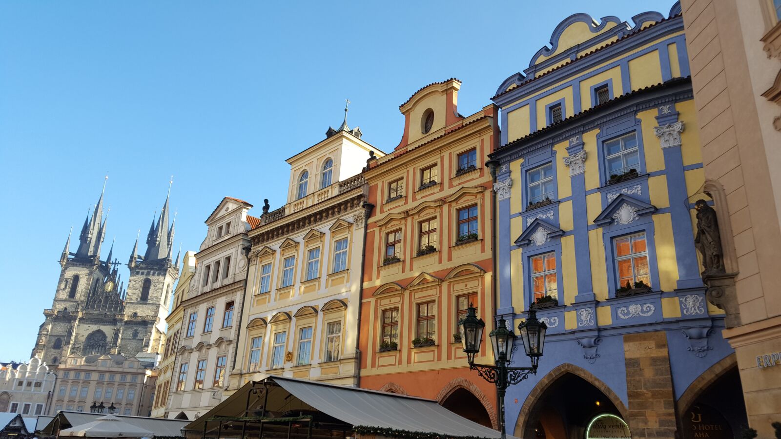 Samsung Galaxy S6 sample photo. Prague, colorful houses, city photography