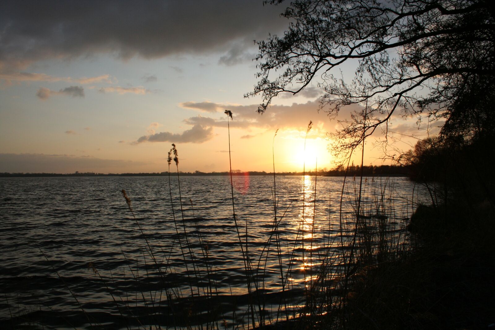 Canon EOS 350D (EOS Digital Rebel XT / EOS Kiss Digital N) sample photo. Sunset, body of water photography