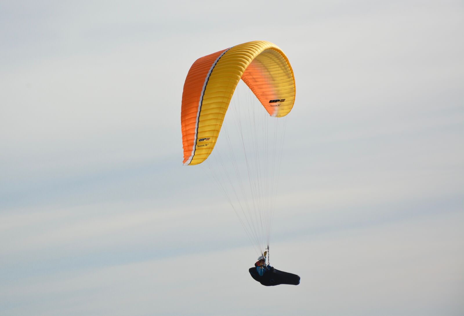 Nikon D5200 sample photo. Paragliders, practice in free photography