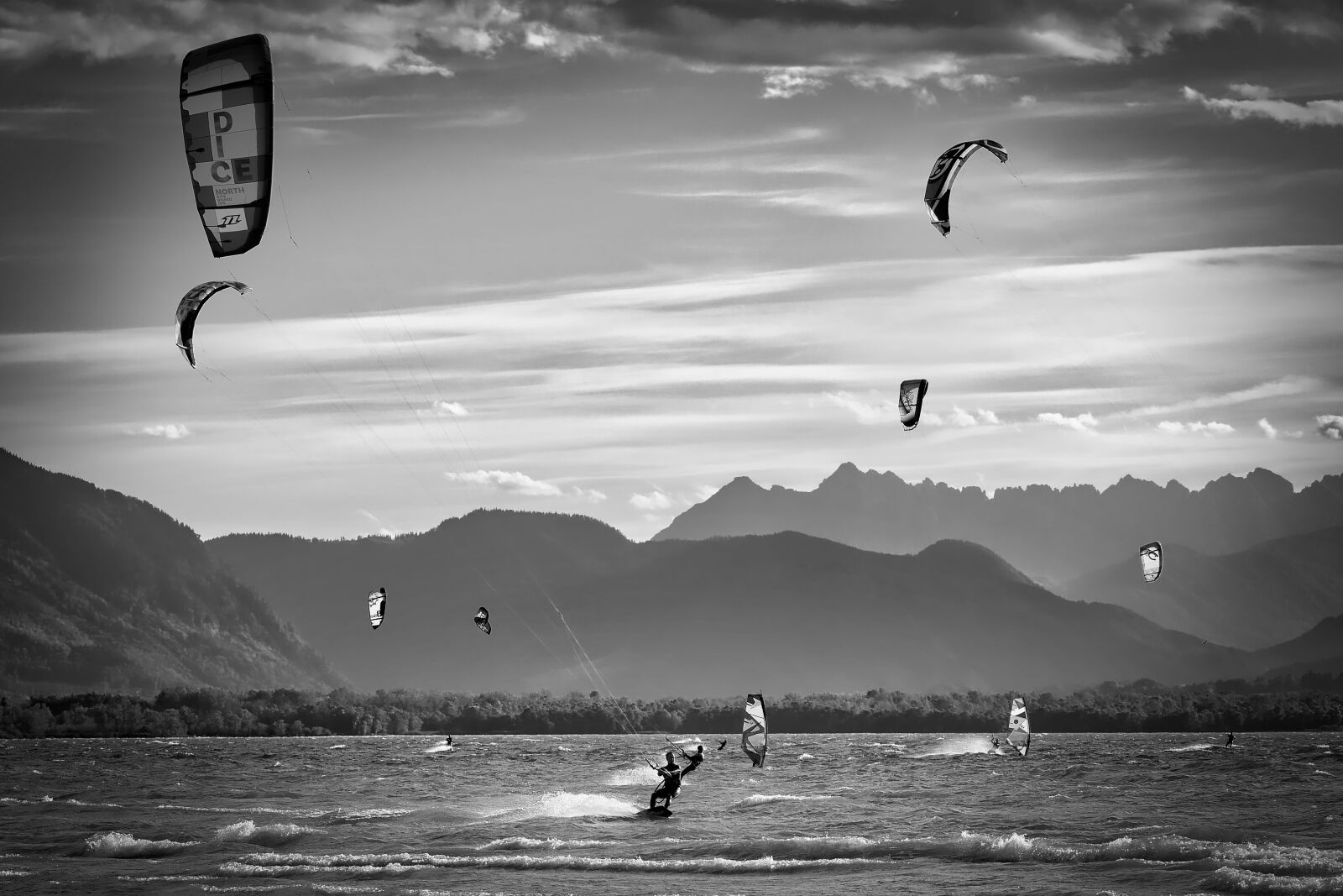 Panasonic Lumix DMC-GX8 sample photo. Skyten, chiemsee, landscape photography