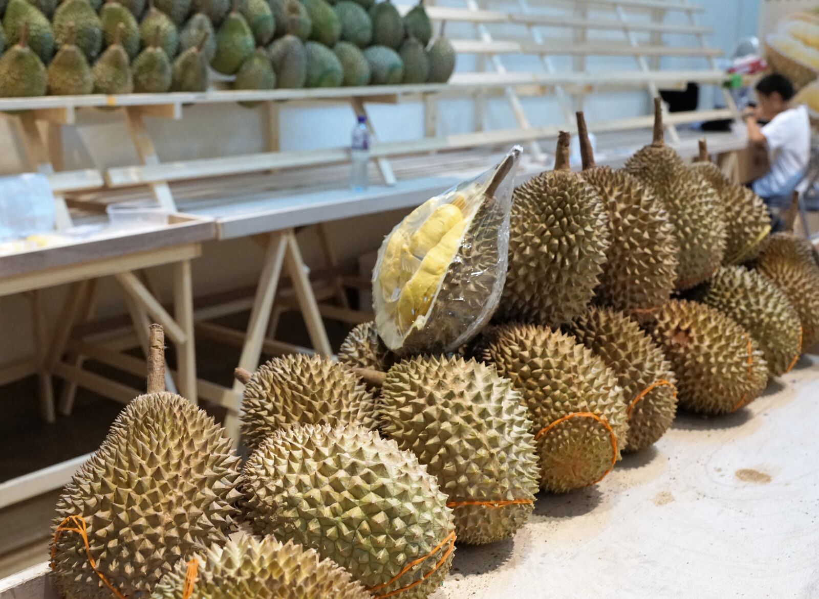 Sony ILCA-77M2 + Sony DT 16-50mm F2.8 SSM sample photo. Fruit, market, food photography