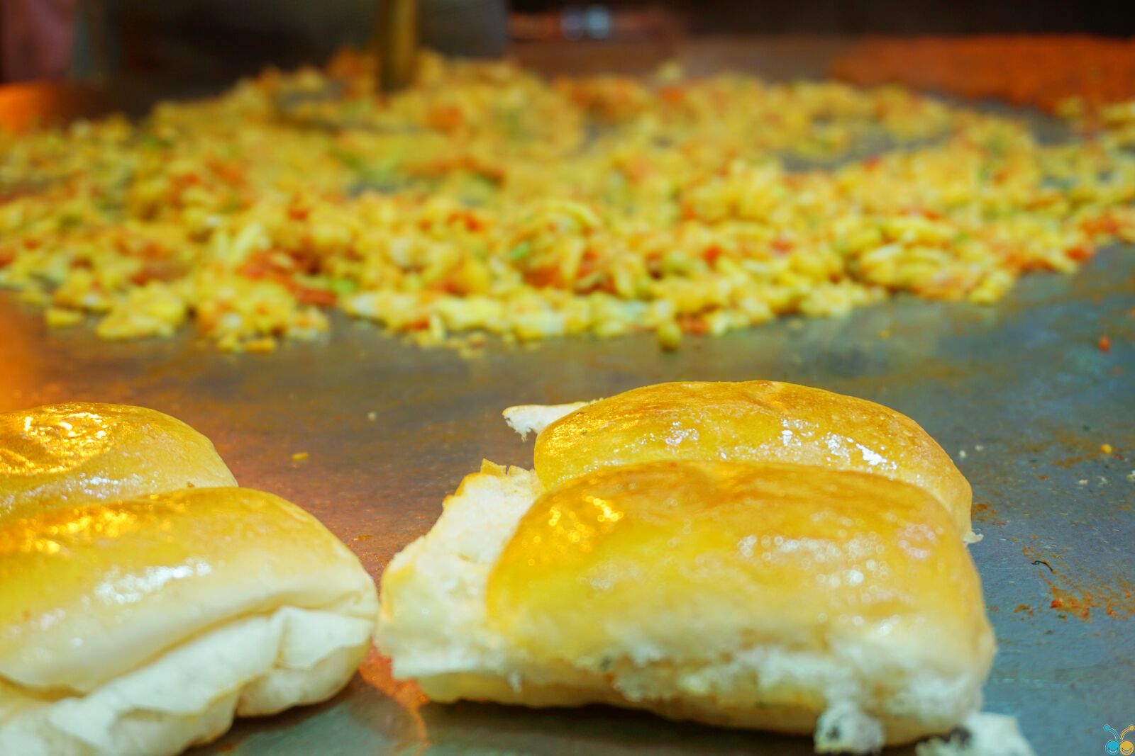 Sony E 16-50mm F3.5-5.6 PZ OSS sample photo. Bread, bun, buns, butter photography