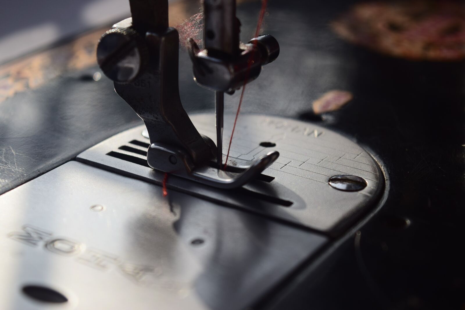 Nikon D3300 sample photo. Tailor, sewing, machine photography