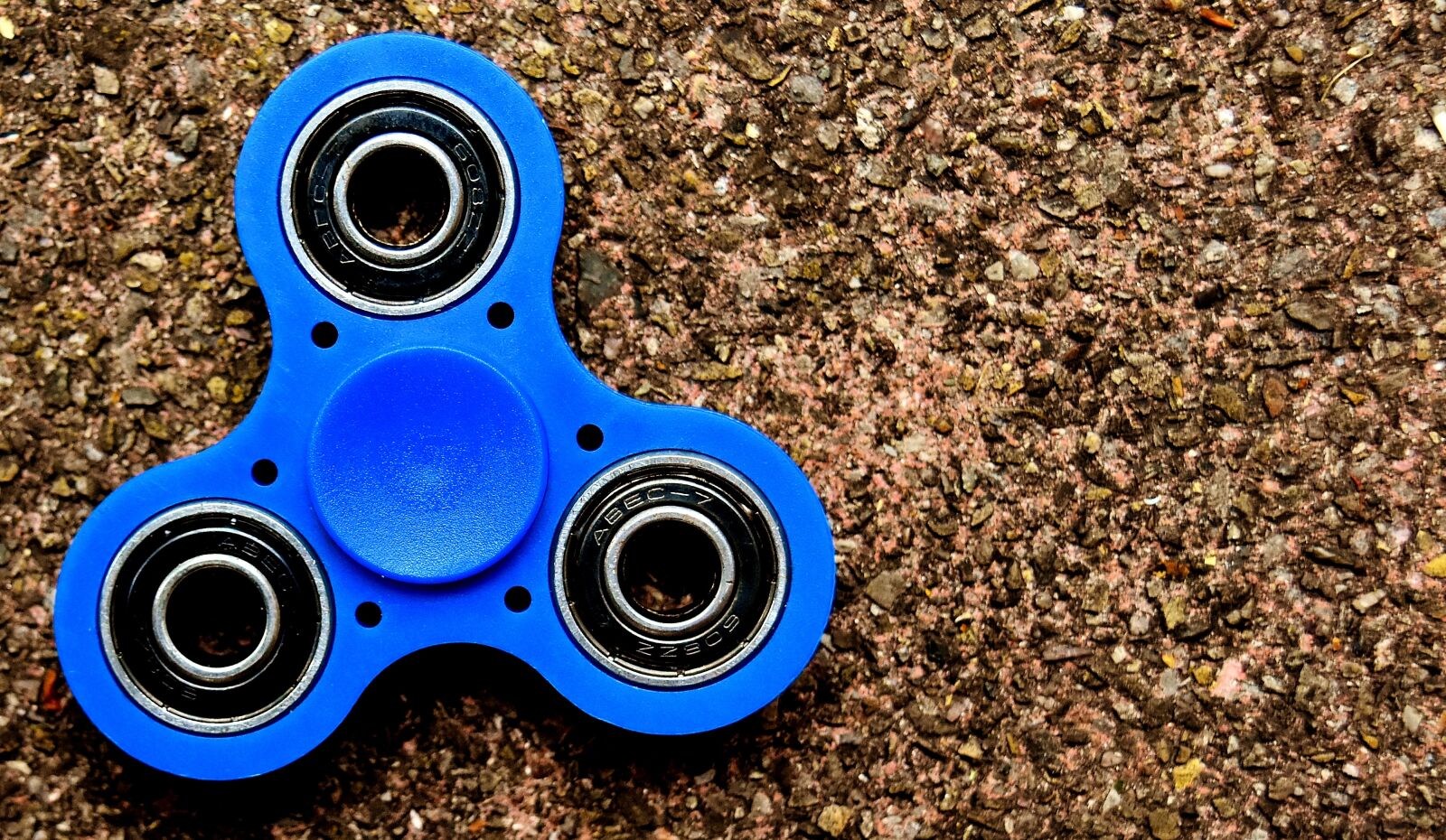 Nikon D7200 sample photo. Fidget spinner, popular, play photography