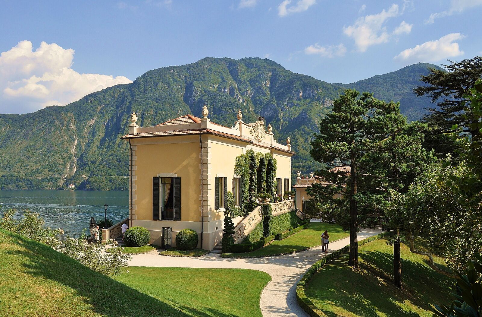 Nikon D5000 sample photo. Lake, villa, garden photography