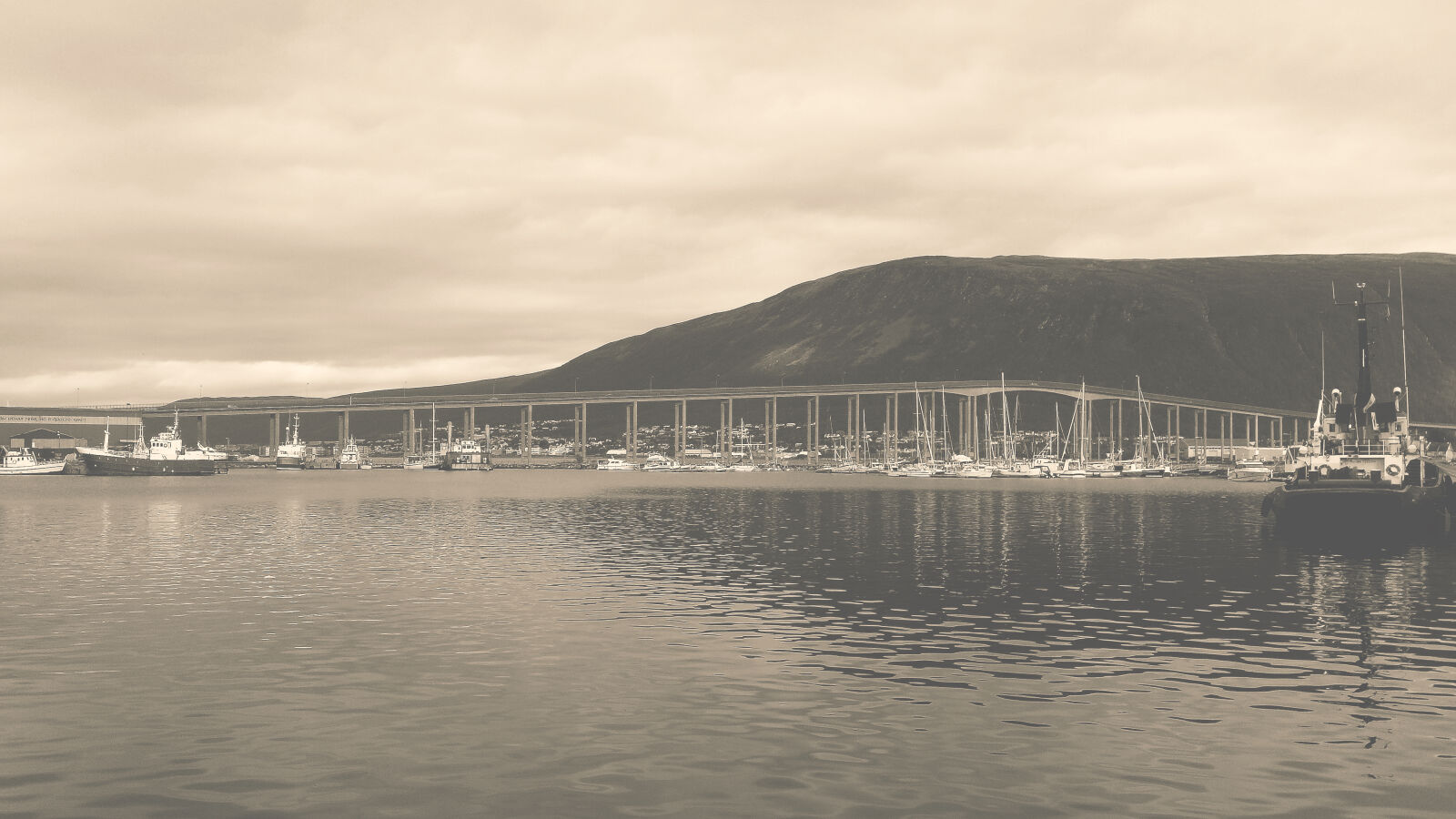Samsung Galaxy S4 sample photo. Boat, bridge, norway, ocean photography