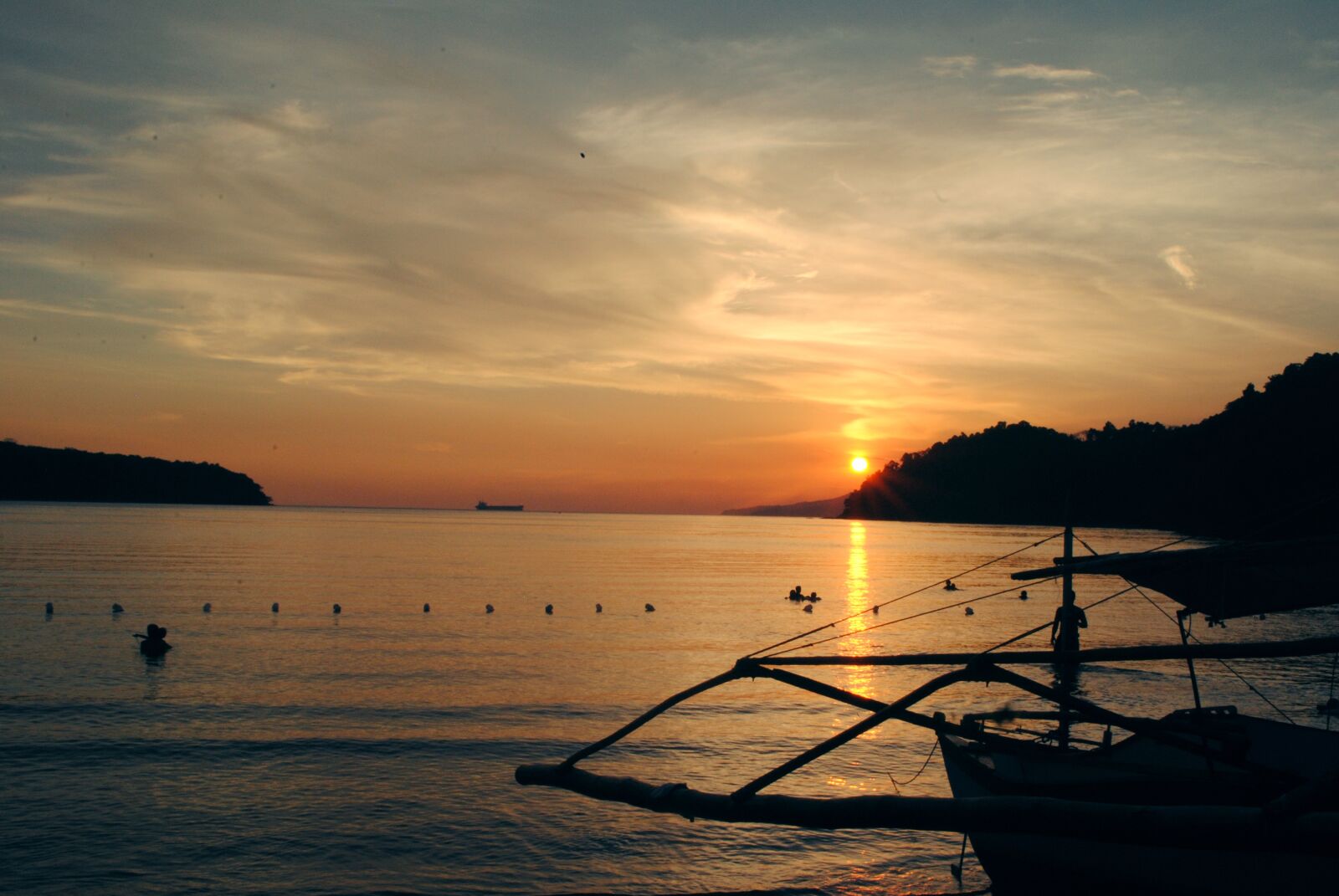 Nikon D3000 sample photo. Sunset, beach, province photography