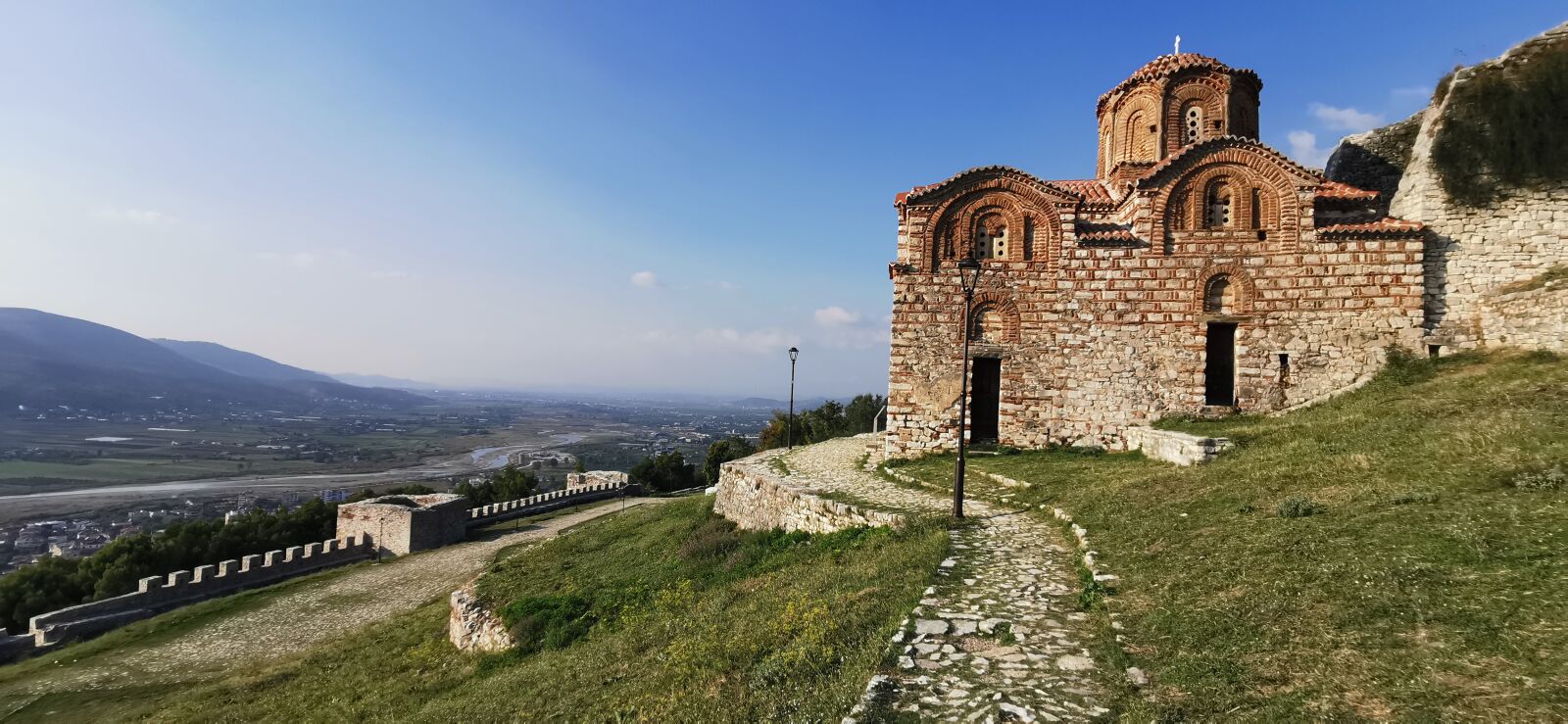 HUAWEI P30 sample photo. Albania, church, berat photography