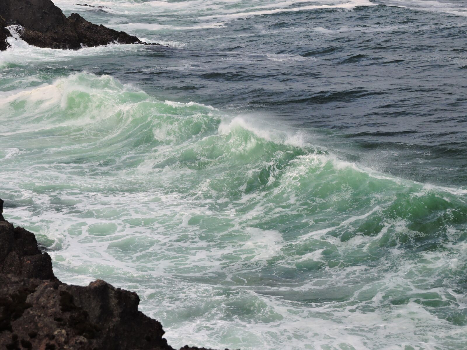 Nikon Coolpix P600 sample photo. Rocky creek viewpoint, ocean photography