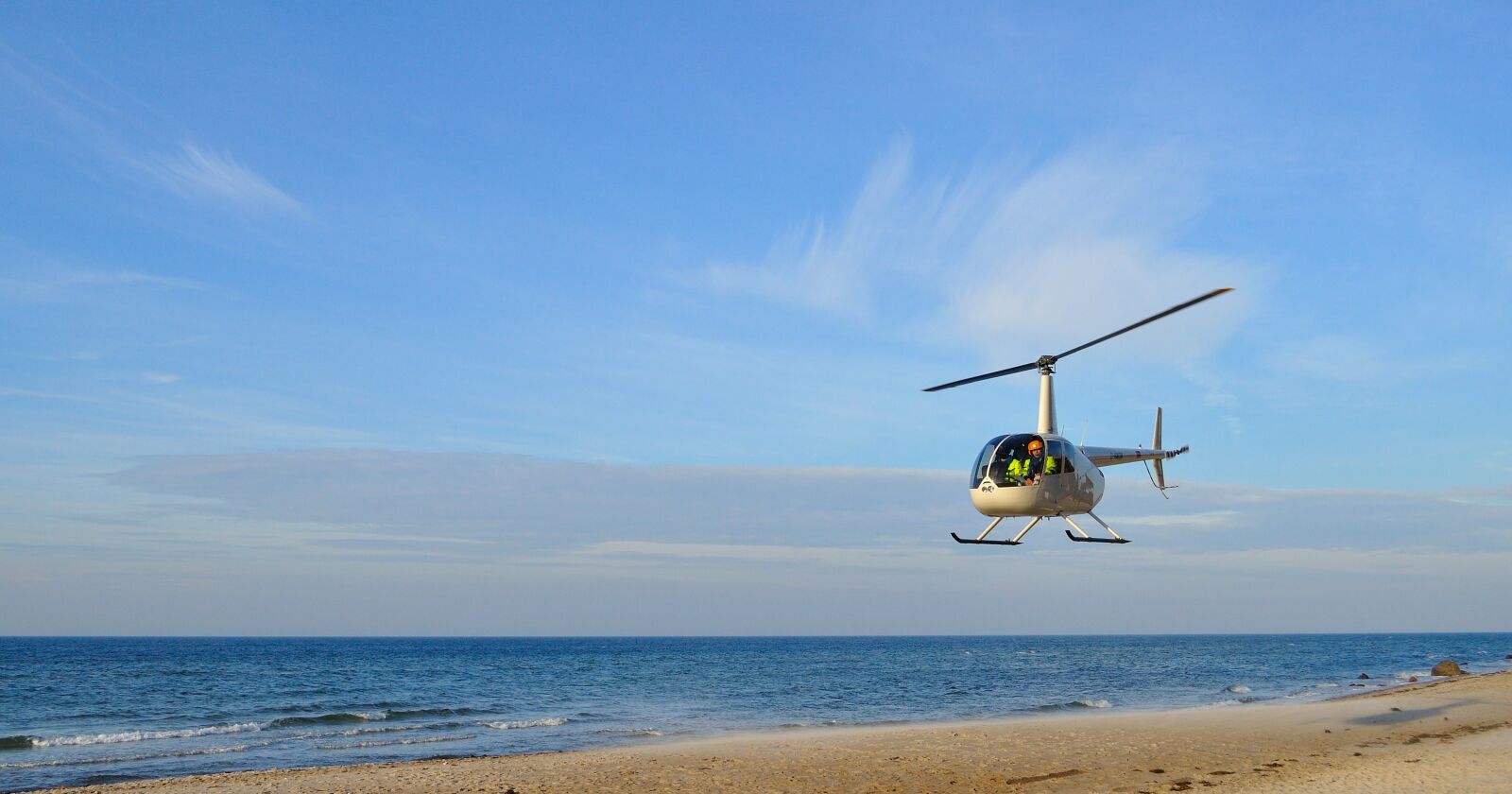 Nikon D5000 sample photo. Helicopter, beach, baltic sea photography