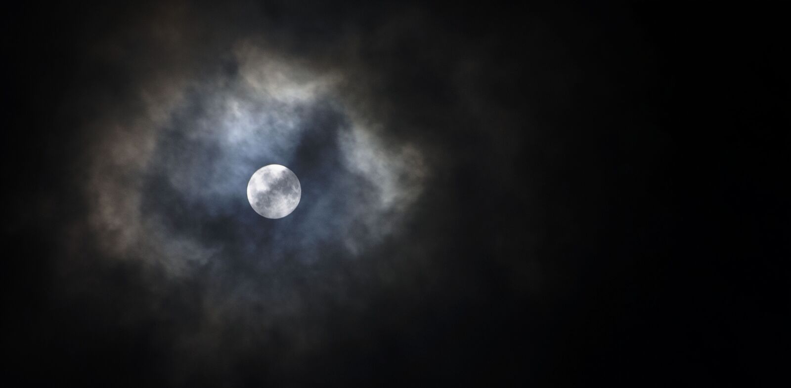 Nikon D7200 sample photo. Moon, astronomy, desktop photography