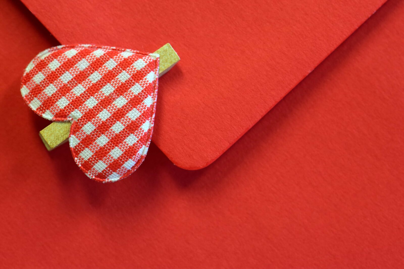 Nikon D3300 sample photo. Heart, clothespin, paper, decoration photography