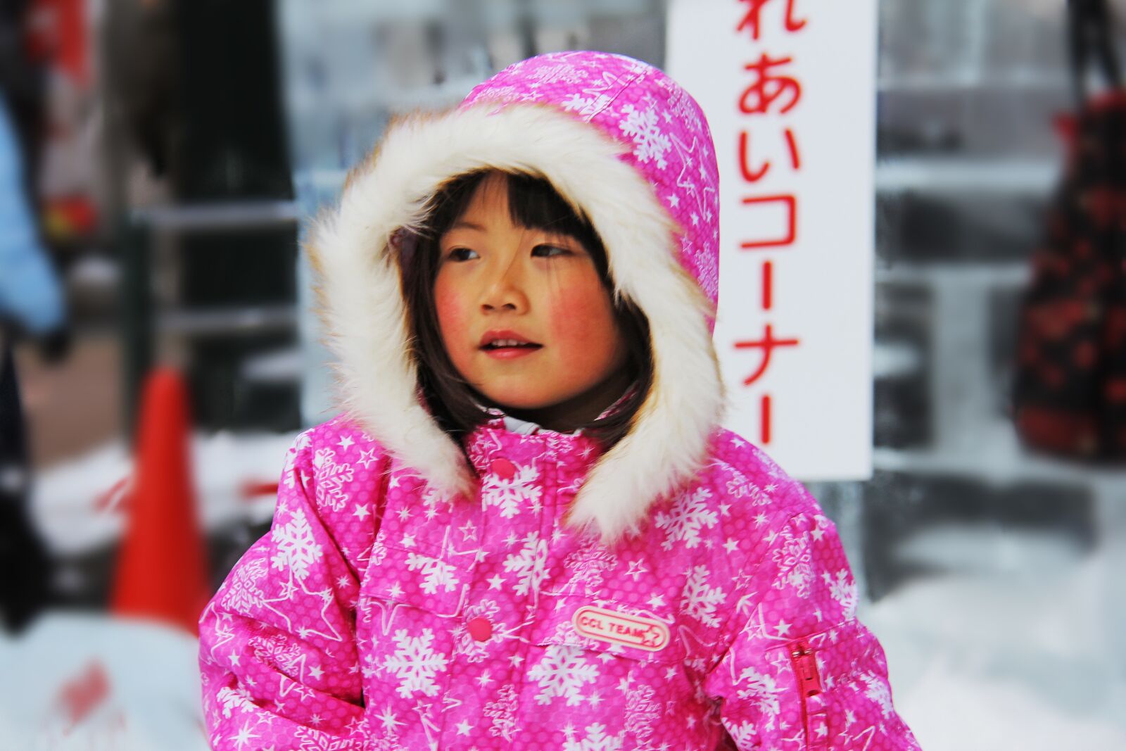 Canon EF-S 18-200mm F3.5-5.6 IS sample photo. Cute, adorable, sweet photography