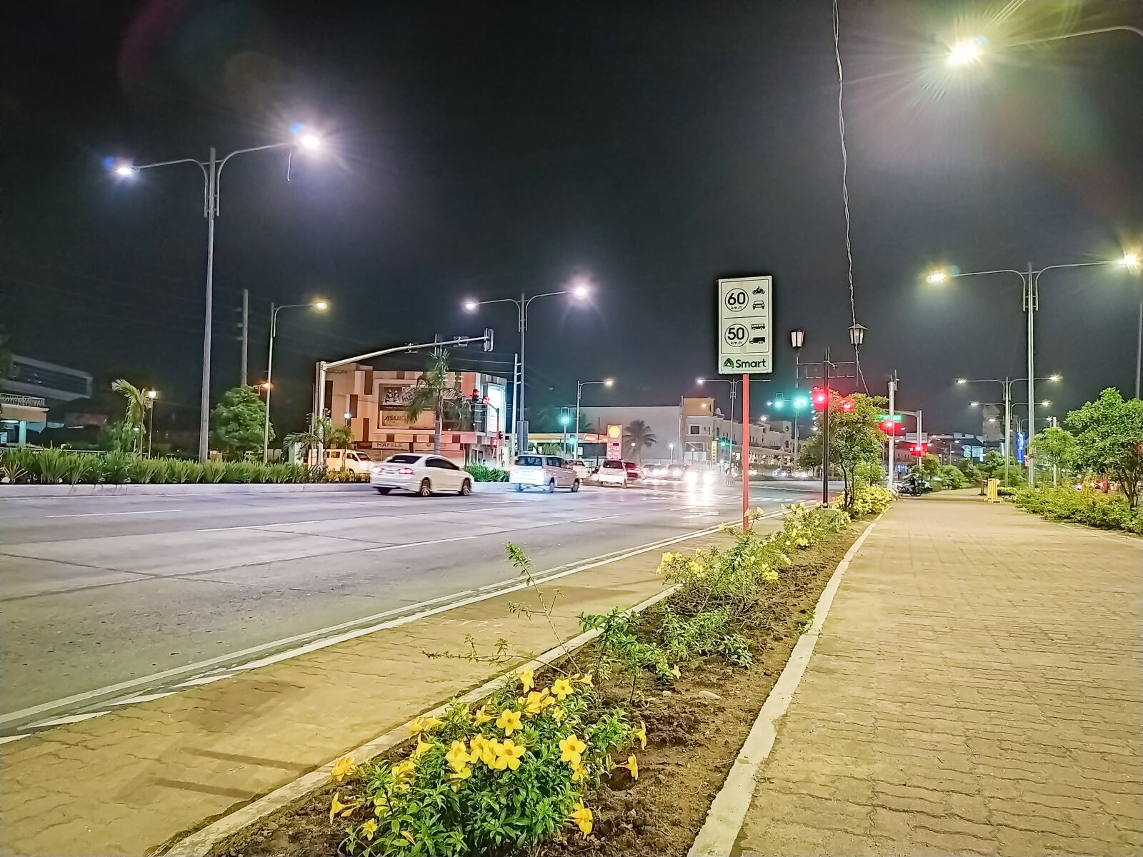 Xiaomi Redmi Note 8 sample photo. City, road, night photography