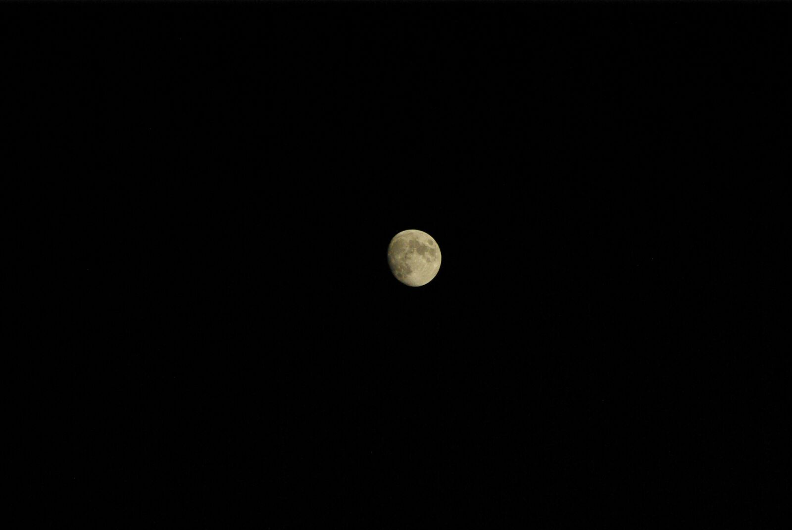 Pentax K10D sample photo. Moon, summer, portugal photography