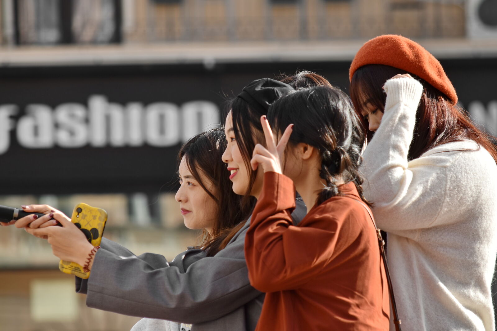Nikon D5500 sample photo. Chinese, friendship, group, togetherness photography