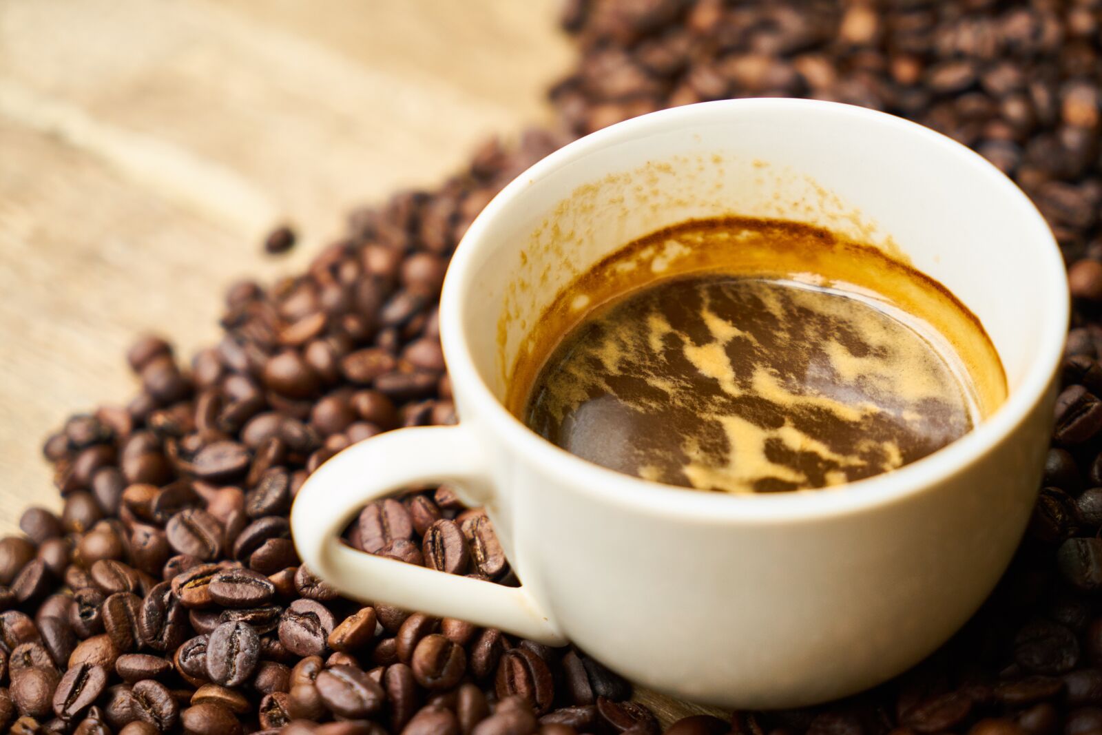 Sony a7R II sample photo. Coffee, cup, wood photography