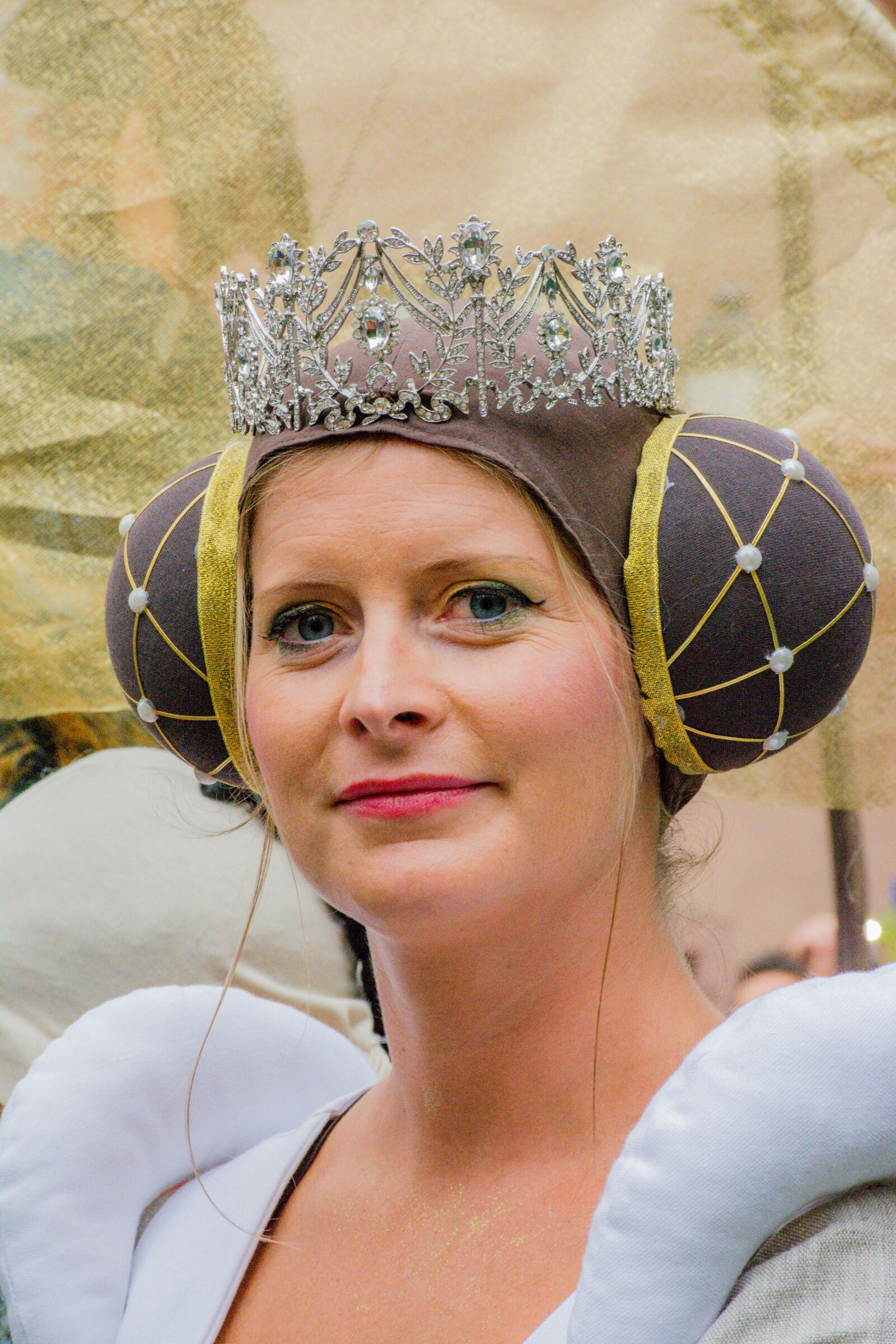 Nikon D7100 sample photo. Woman, royalty, queen photography