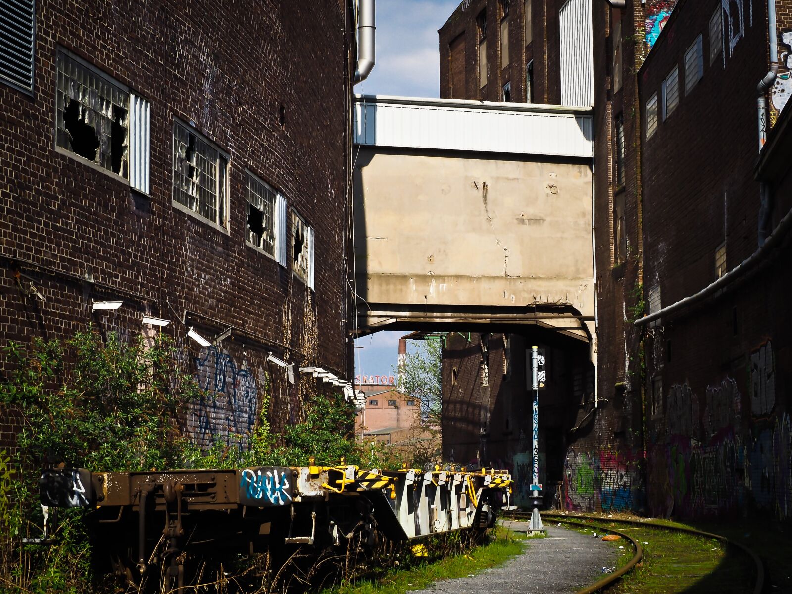 Olympus OM-D E-M10 sample photo. Factory, ruin, old factory photography