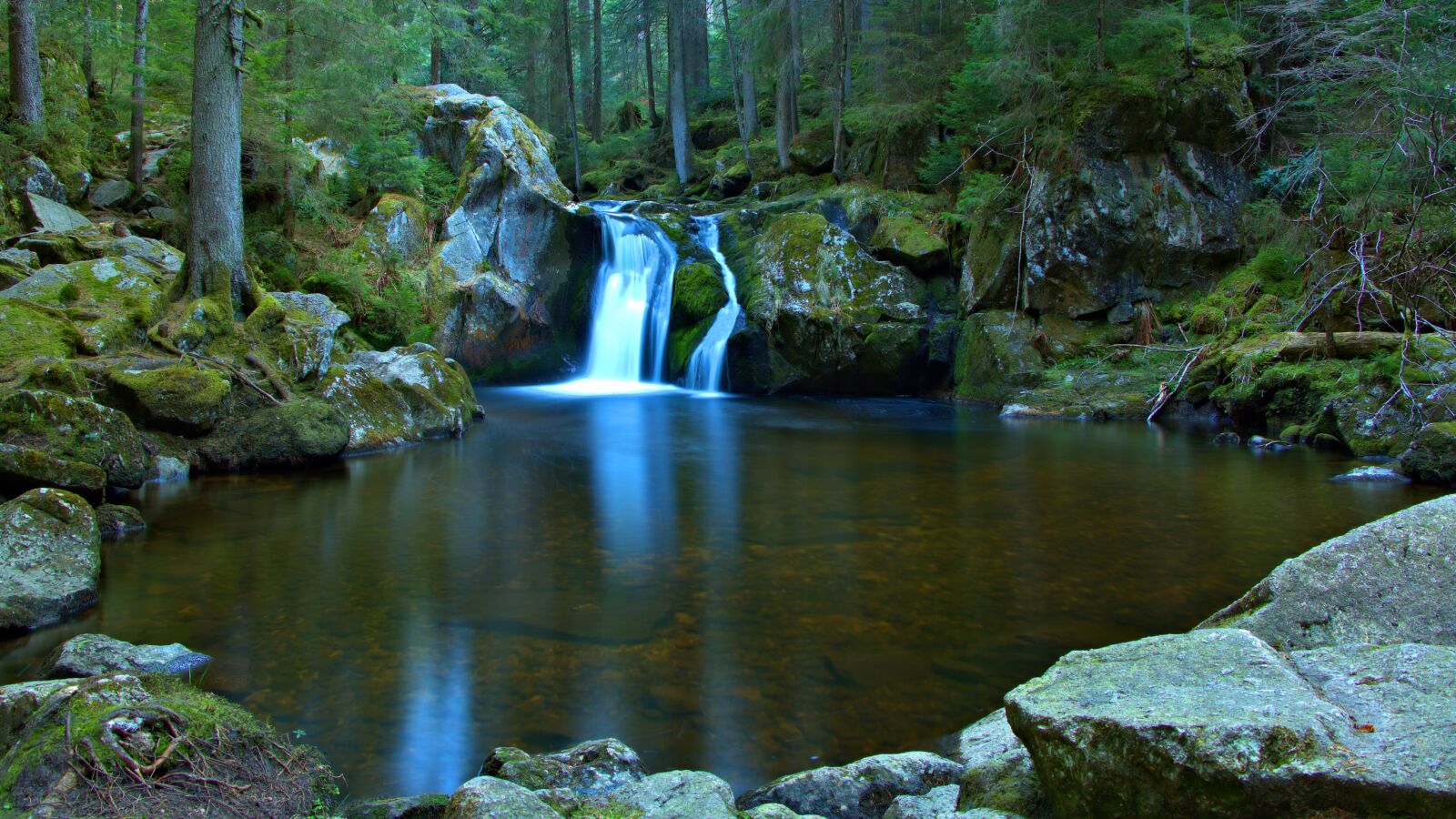 Canon EOS 760D (EOS Rebel T6s / EOS 8000D) sample photo. Waterfall, forest, nature photography