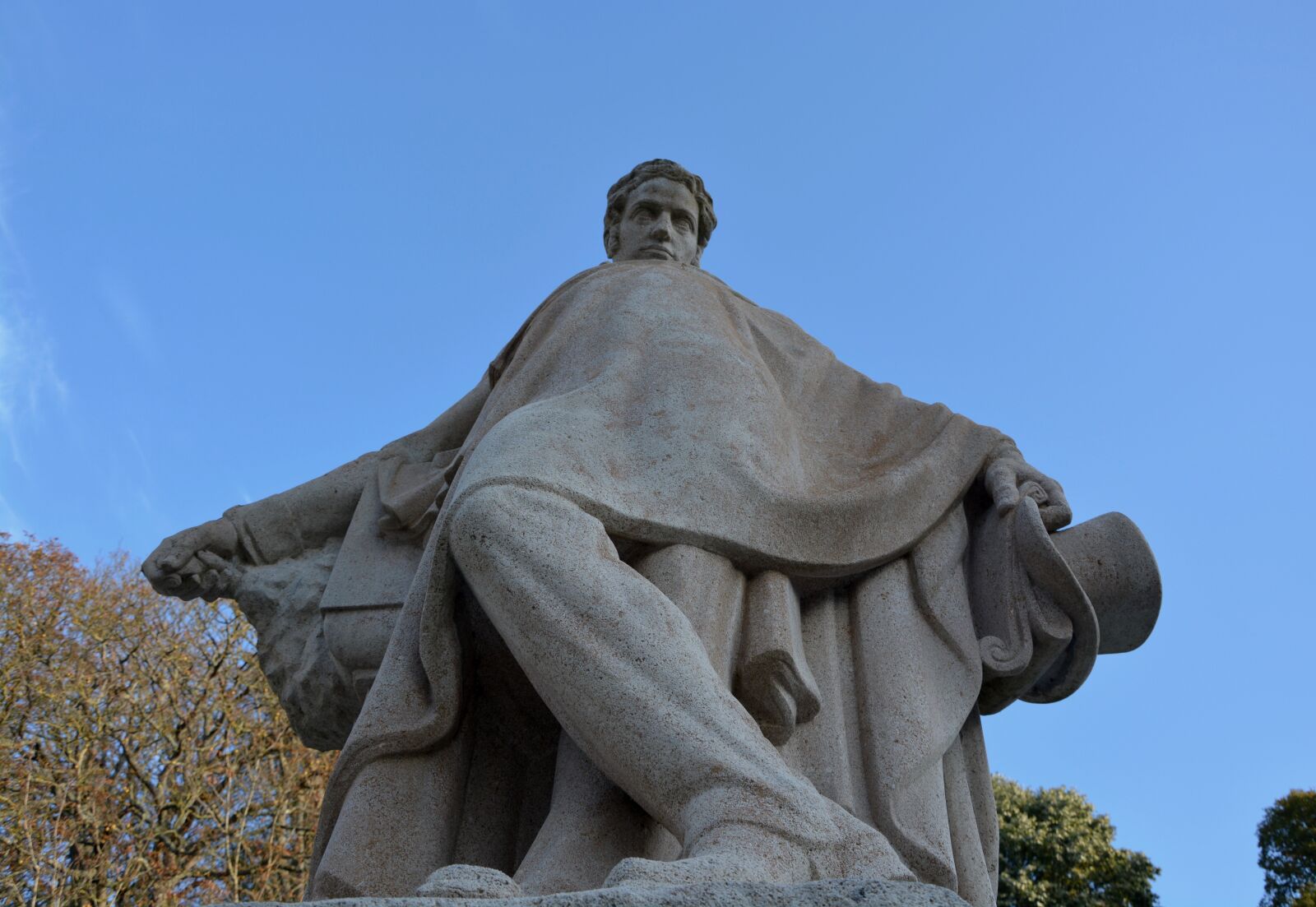 Nikon D5200 sample photo. Statue, sculpture stone, writer photography