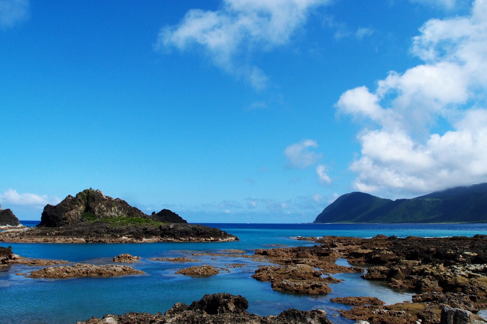 Olympus XZ-1 sample photo. Hai bian, lanyu, marine photography