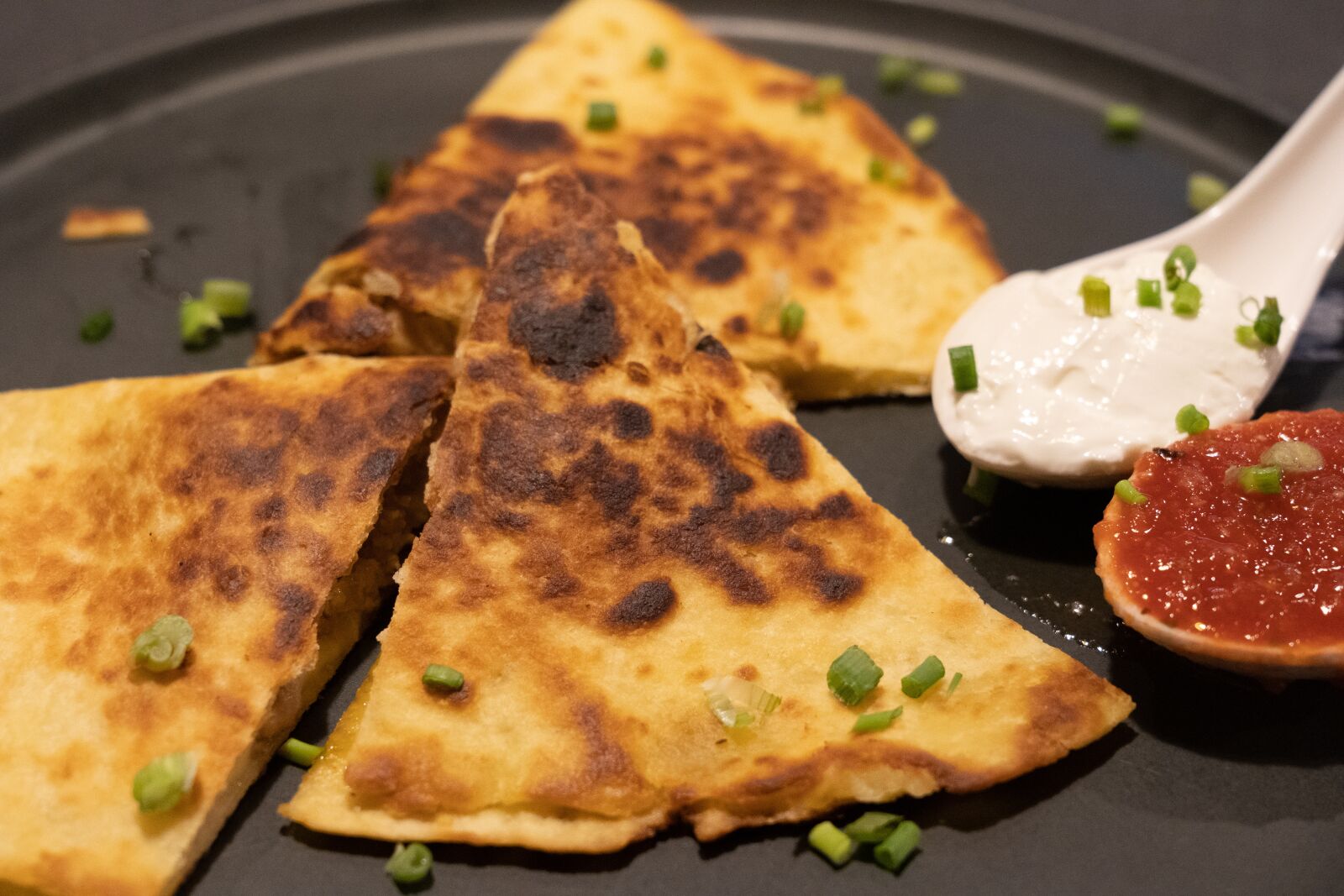 Sony FE 24-105mm F4 G OSS sample photo. Quesadilla, mexican, food photography