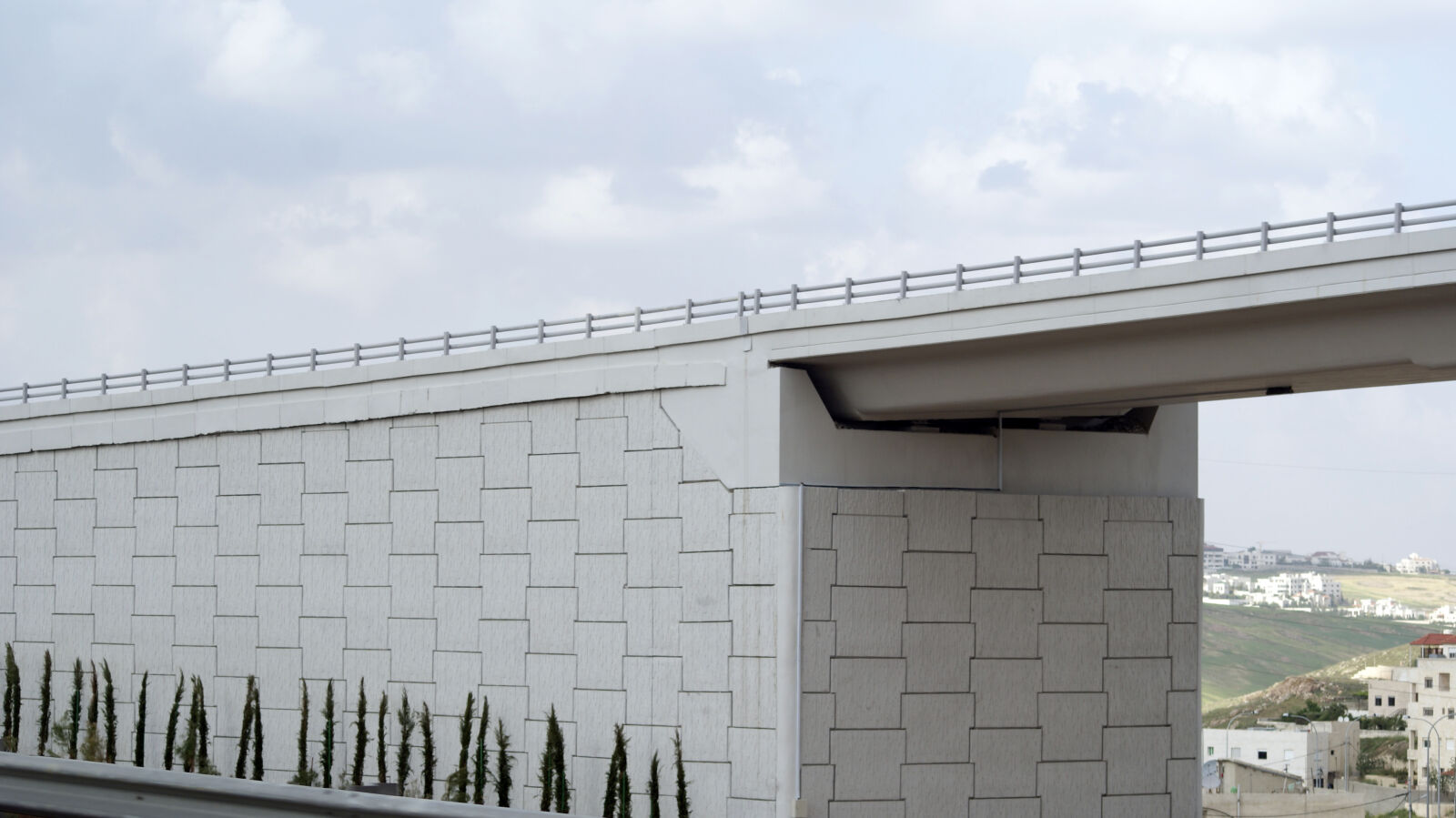 Sony Alpha DSLR-A230 sample photo. Amman, bricks, bridge, construction photography