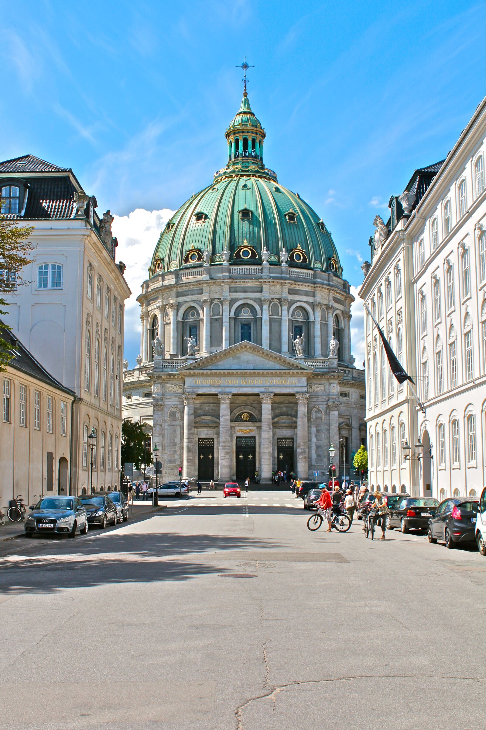 Canon EOS 600D (Rebel EOS T3i / EOS Kiss X5) sample photo. Copenhagen, denmark, sky photography