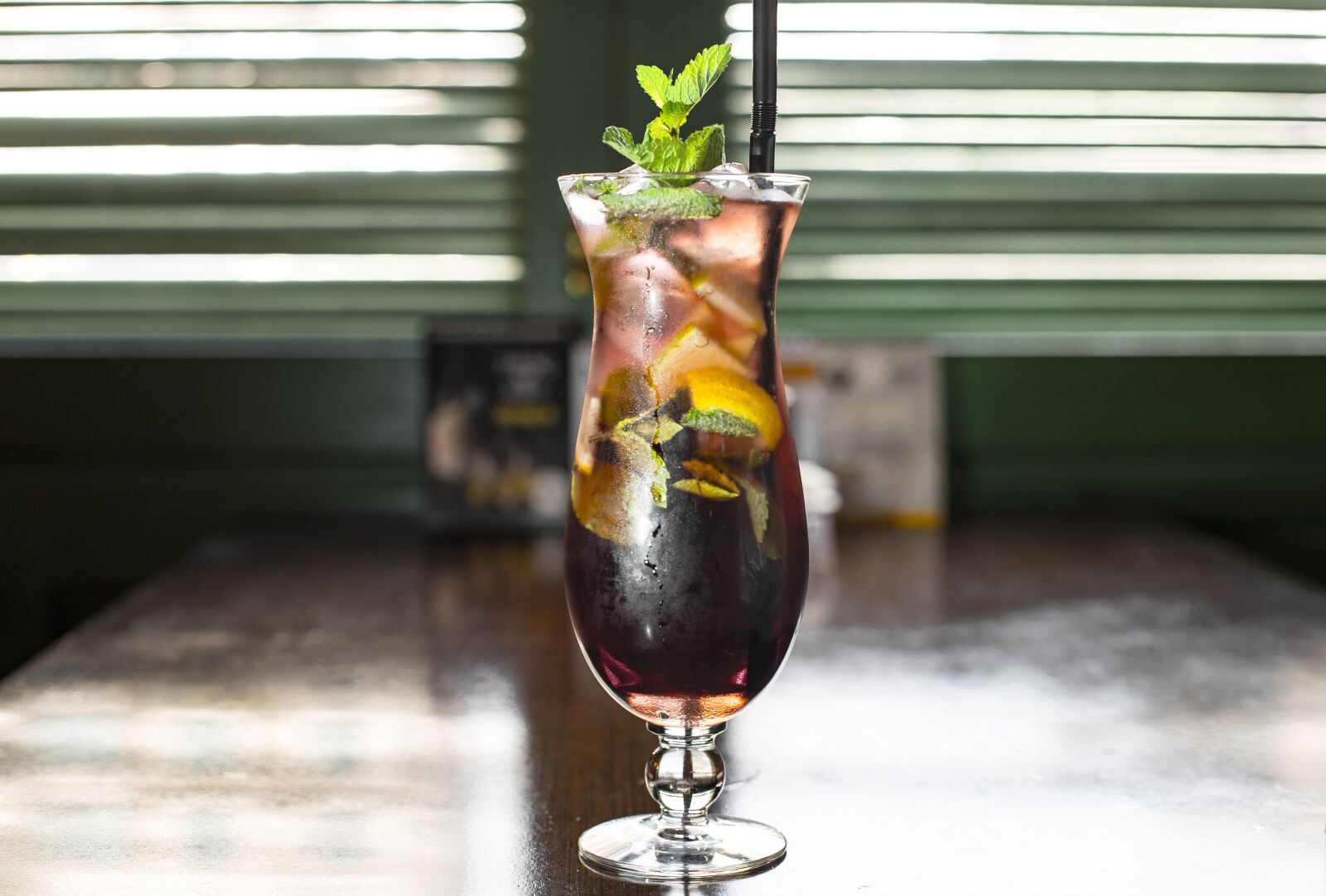 Canon EOS 6D + Canon EF 50mm F1.4 USM sample photo. Cocktail, lemonade, fruit photography