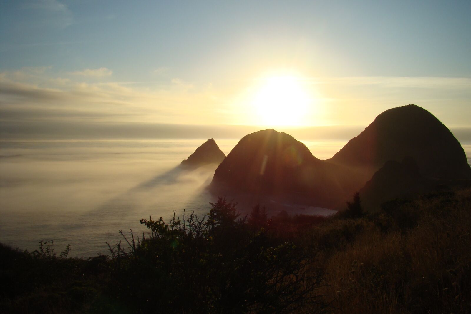 Sony DSC-H9 sample photo. Sunset, foggy, ocean photography