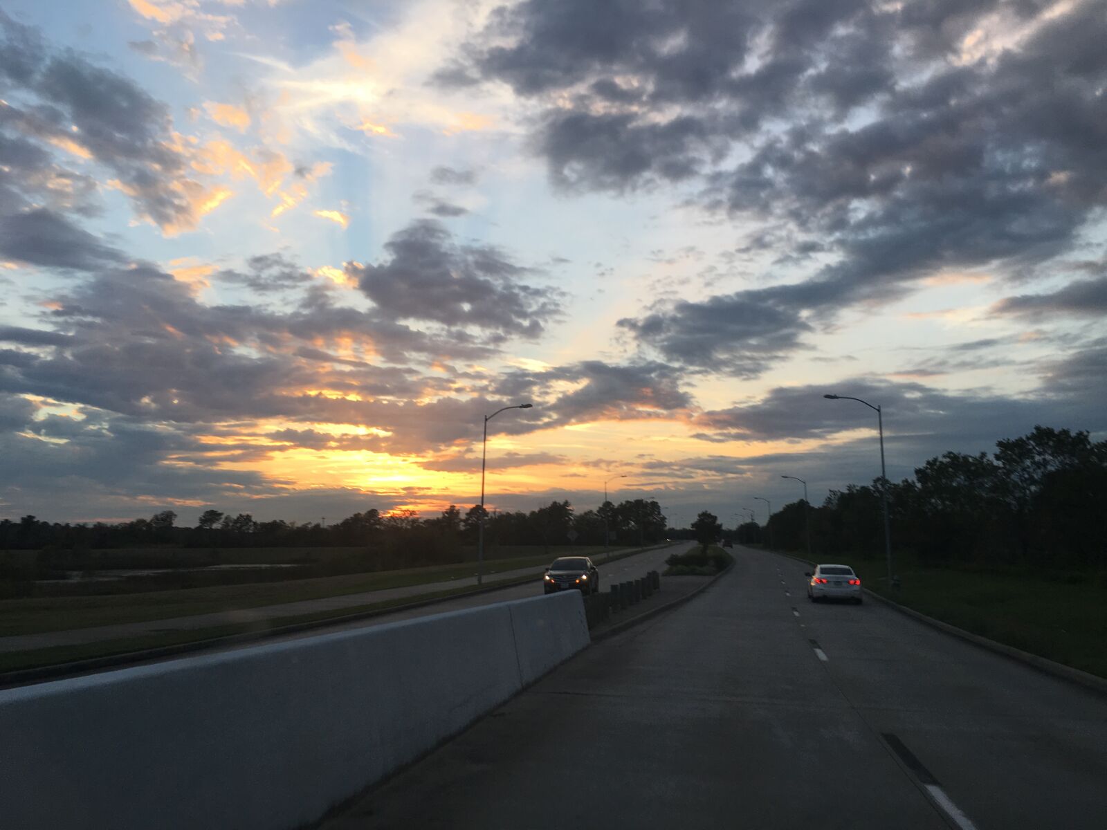 iPhone 6s back camera 4.15mm f/2.2 sample photo. Sunset, sky, nature photography