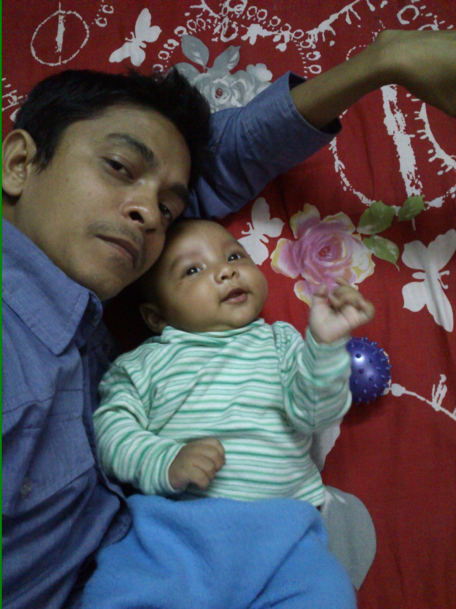 Sony Ericsson Xperia neo V sample photo
