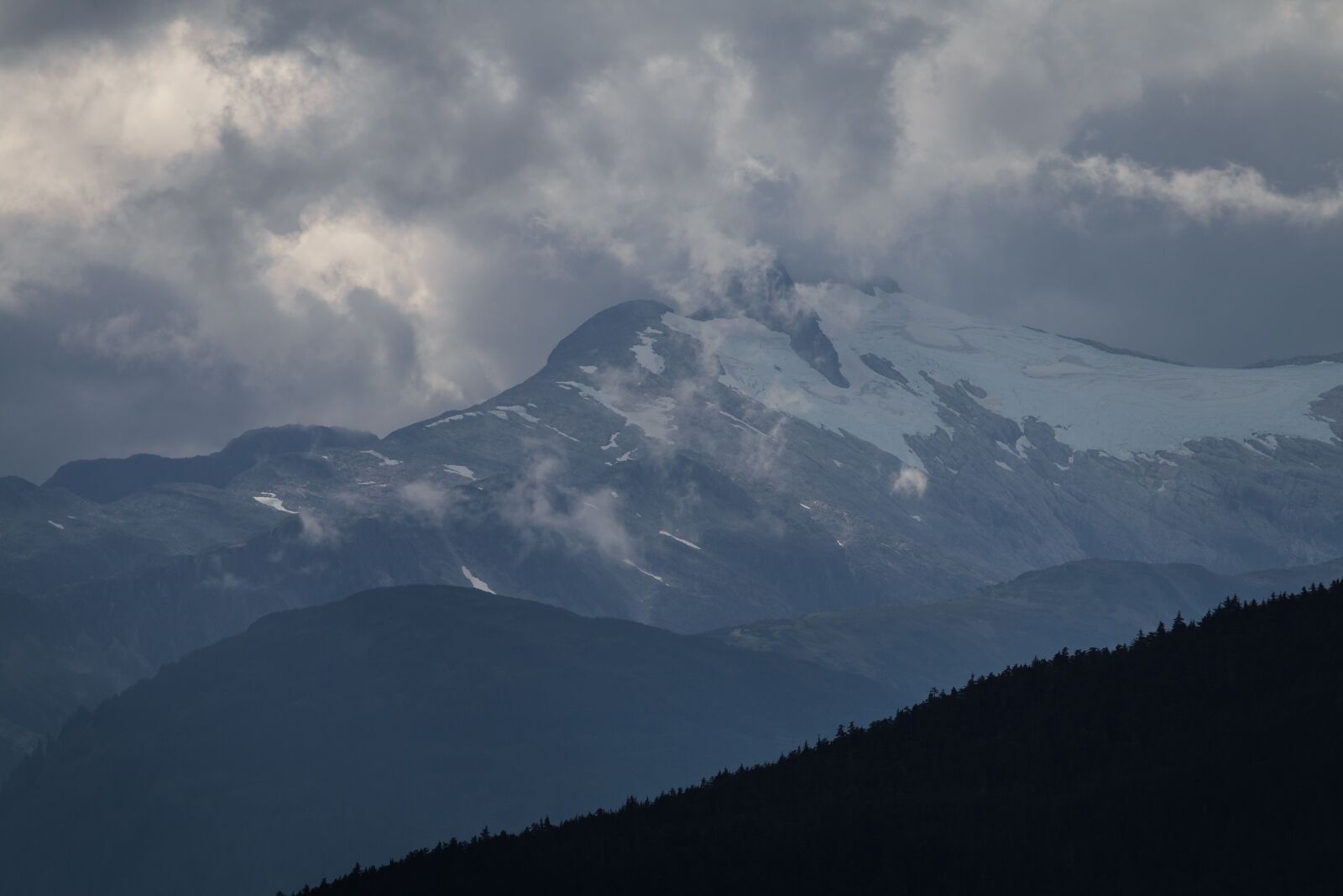 Canon EOS 70D sample photo. Mountain, clouds, sky photography