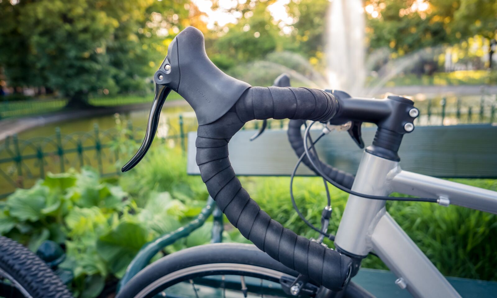 Panasonic Lumix DMC-LX100 sample photo. Bicycle, handlebar, bikes photography