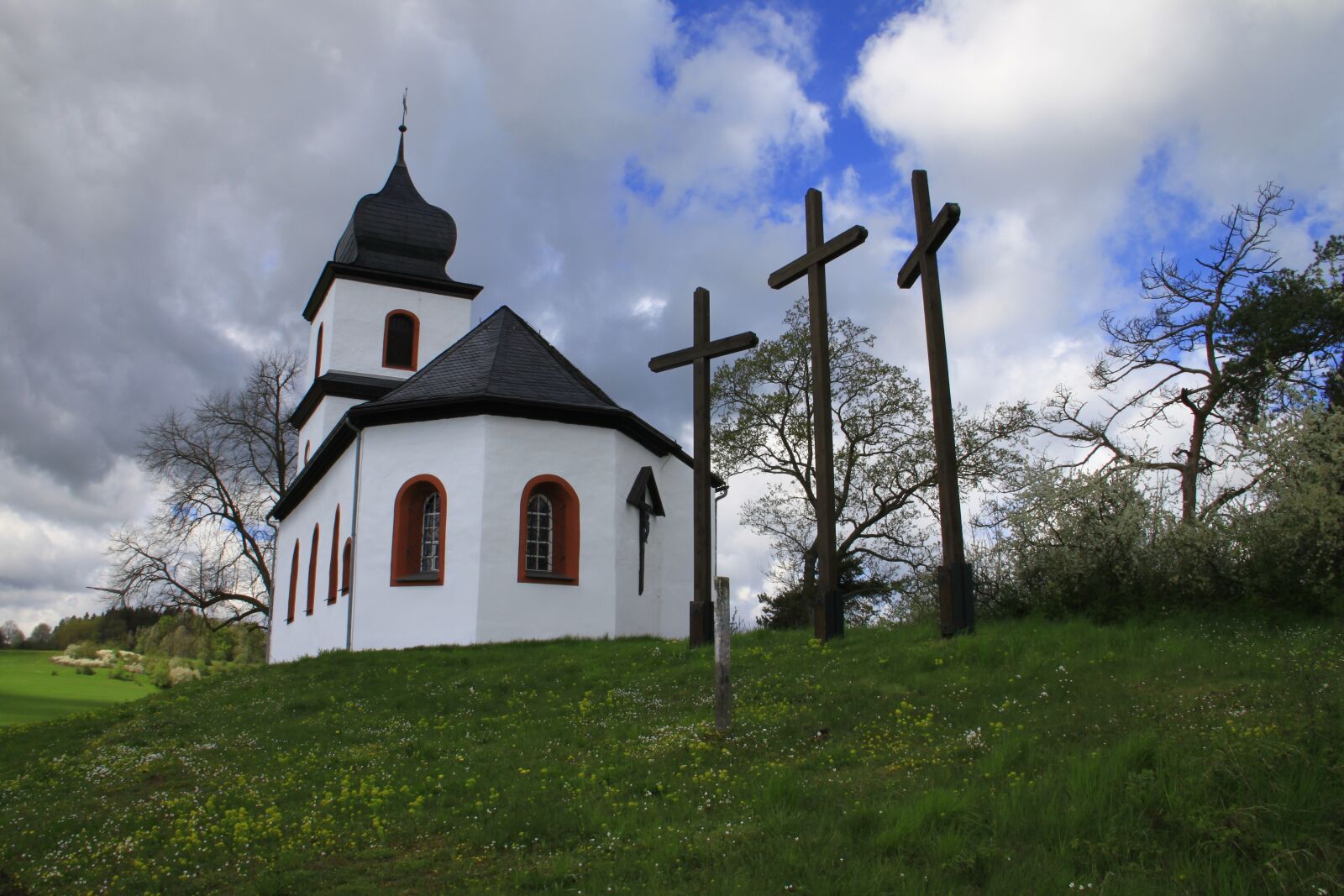 Canon EOS 500D (EOS Rebel T1i / EOS Kiss X3) sample photo. Good friday, church, christ photography