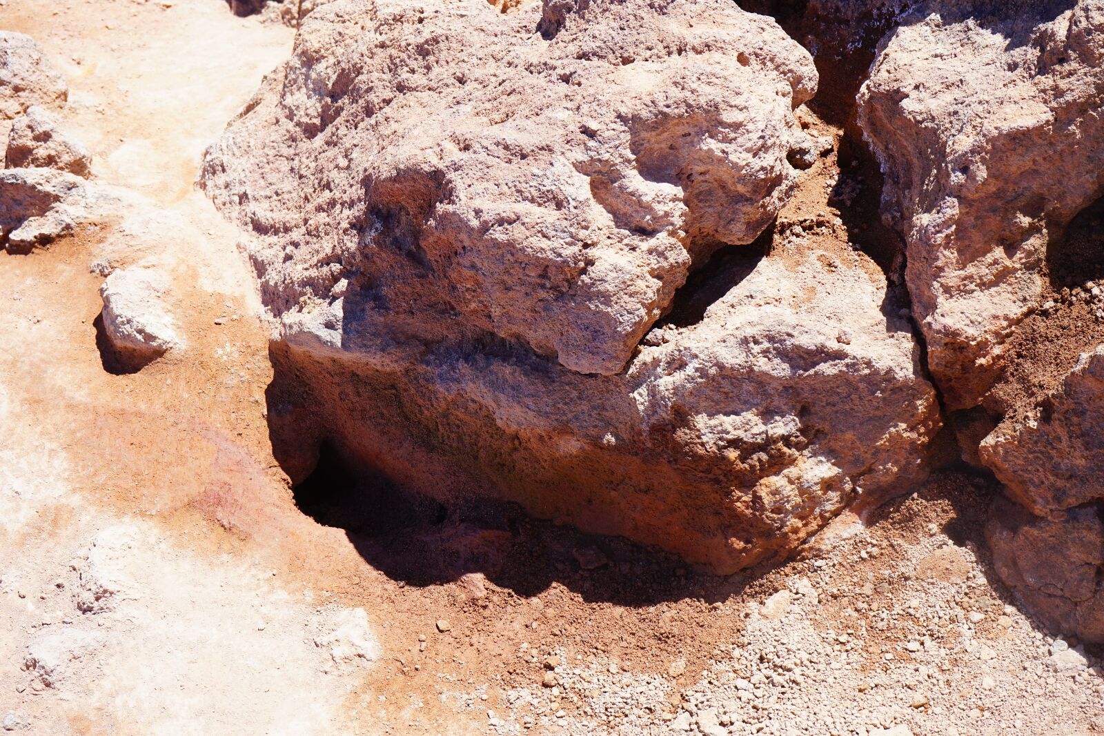 Sony a7 sample photo. Lava rock, sulfur, sulfur photography