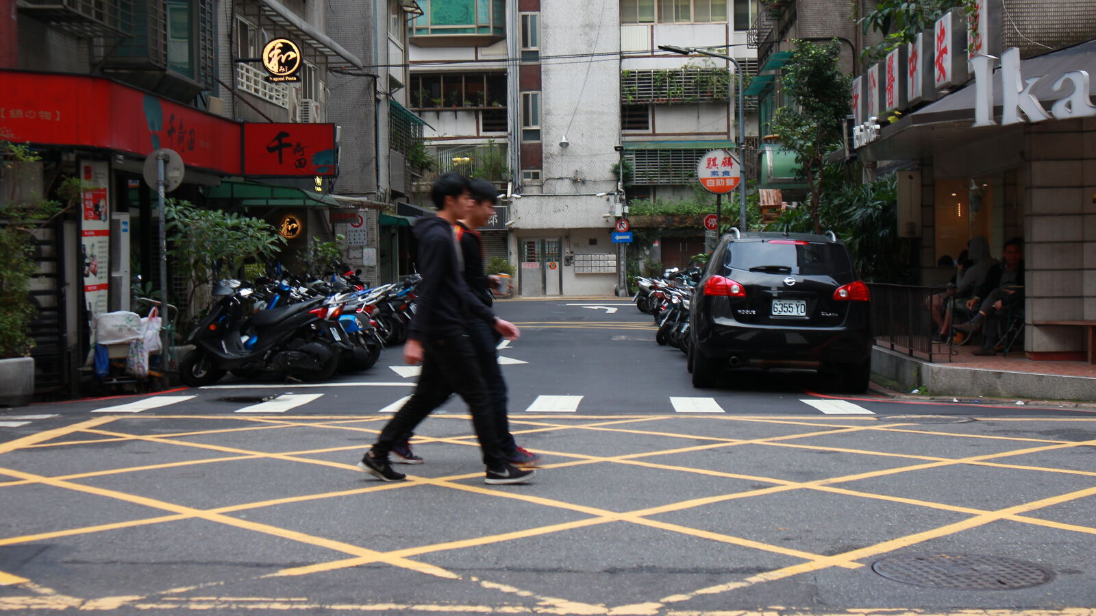 Canon EOS M sample photo. Full, length, of, man photography