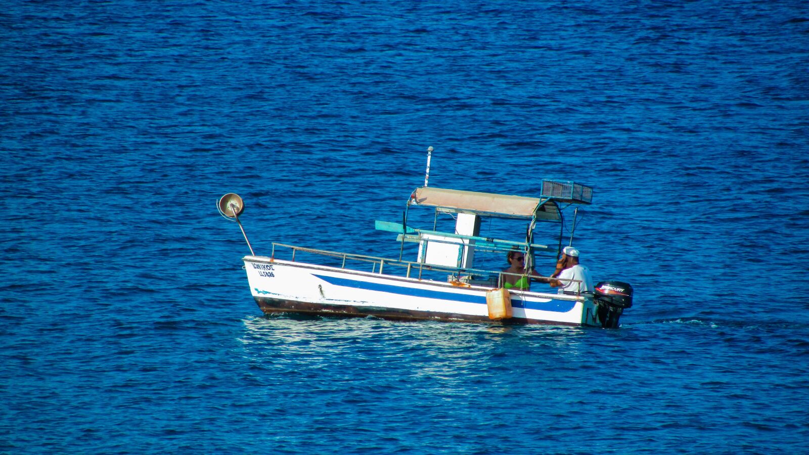 Canon PowerShot SX400 IS sample photo. Boating, leisure, boat photography